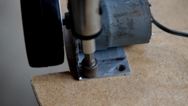 Филиппинский подросток собрал копию робота BB-8 из «Звездных войн»