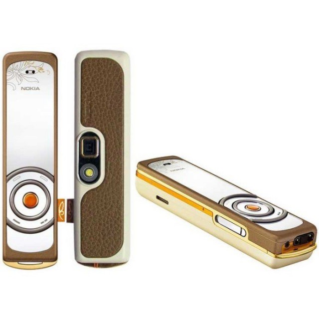 25 самых смешных телефонов в мире