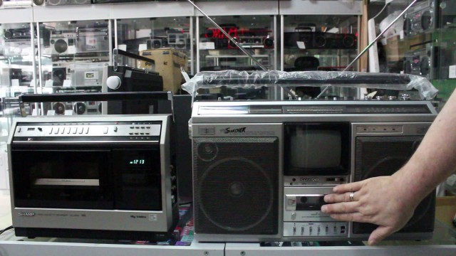 Неоновое DISCO.  Те самые Магнитолы на плече 80-х