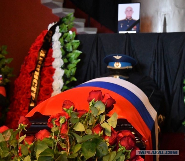 В Самаре простились с летчиком Русланом Руднёвым, погибшим на военной спецоперации