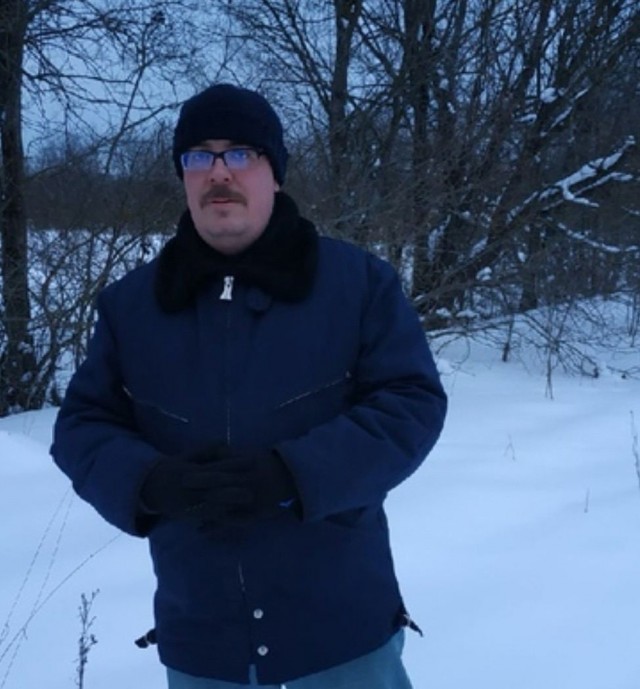 Сотрудник ФСИН заставил 9-летнюю питерскую школьницу прислать ему видео с раздеванием — СМИ