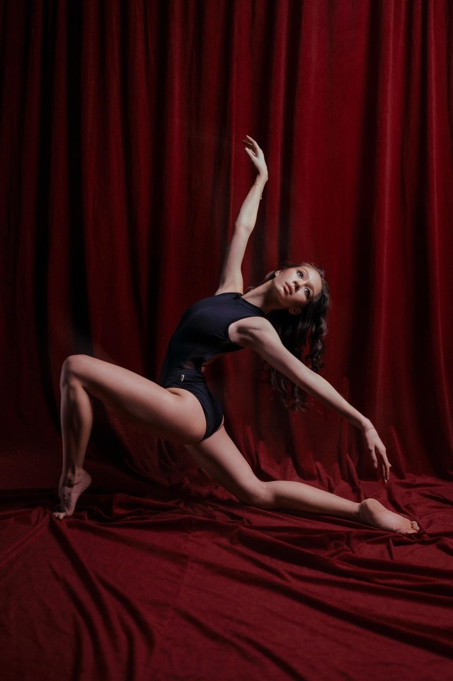 Ножка грация. Ножка грация. Ножки грация. Маргарет грейс дениг. Ножка грация.