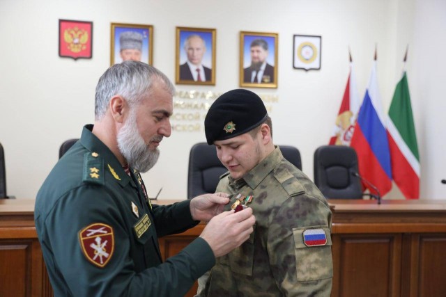 Адам Кадыров награжден ведомственной медалью Росгвардии "За боевое отличие".