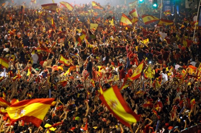 Экстаз и празднования в Испании