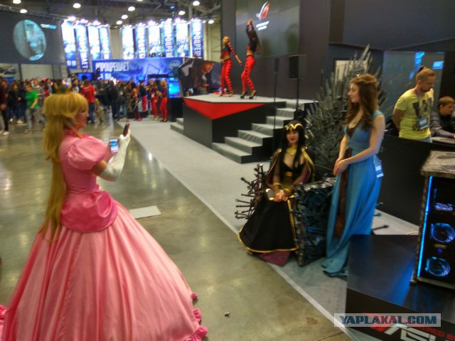 Игромир и Comic Con 2016. Красивые девушки, косплей, новинки