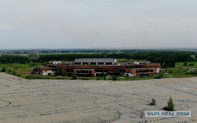 Заброшенные самолёты и аэропорты