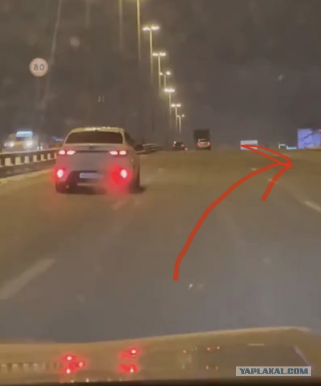 Как на дороге распознать идиота