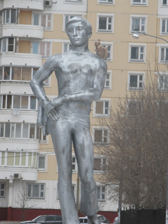 Необычные памятники