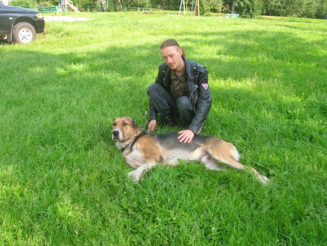 Бессмысленные охранники у каждой двери