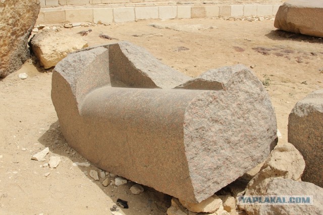 Одни уверены, что Египетские пирамиды построили инопланетяне, другие отрицают. Кто прав?