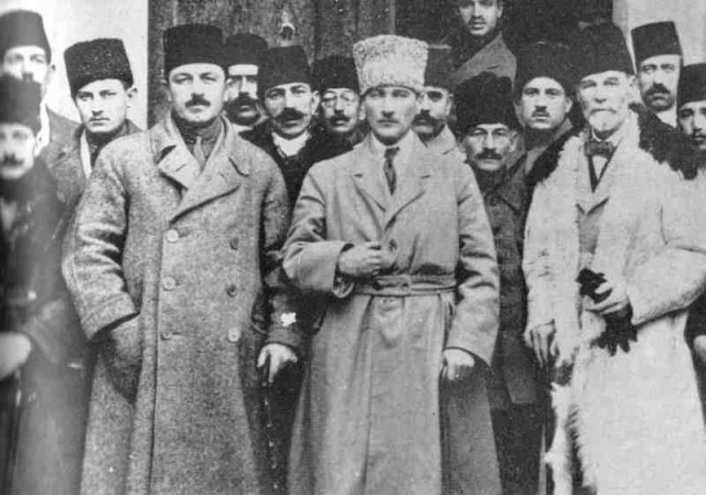 У гроба Папы Иоанна Павла II