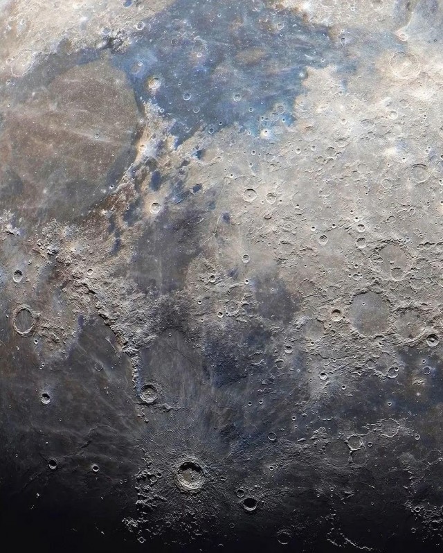 Появилась самая чёткая фотография Луны с разрешением 1,3 гигапикселя