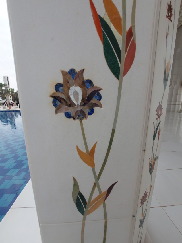 Дубайск в декабре