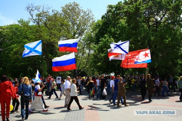 Билборд, повышающий настроение в Севастополе