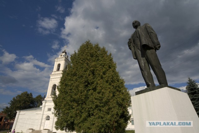 Памятники Ленину