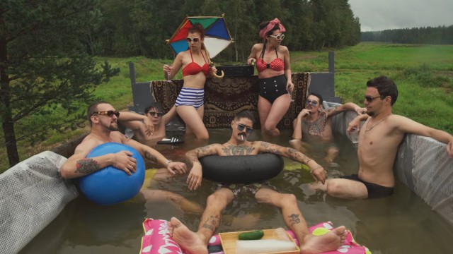 Ужасы и приколы из соцсетей 18+