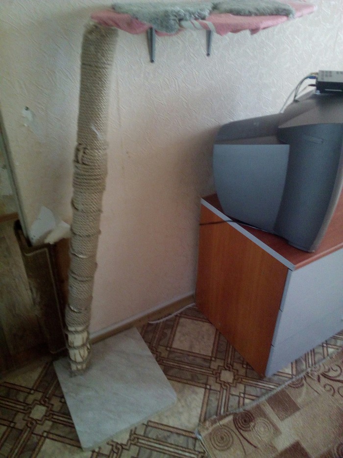 Изготовление простейшей когтеточки с полочкой для кота