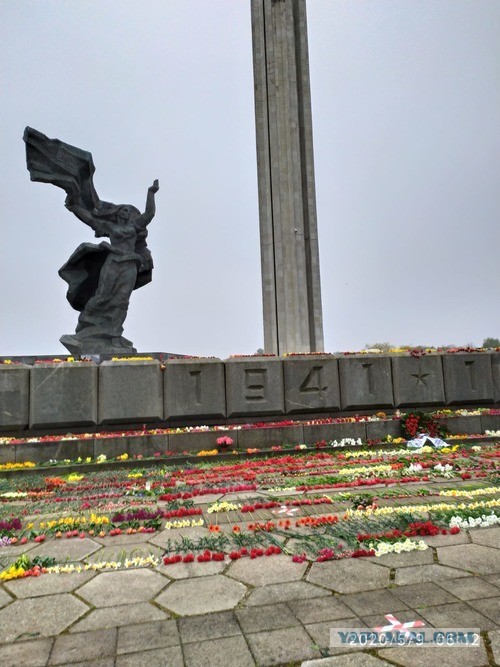 Памятник Победы, Латвия, Рига