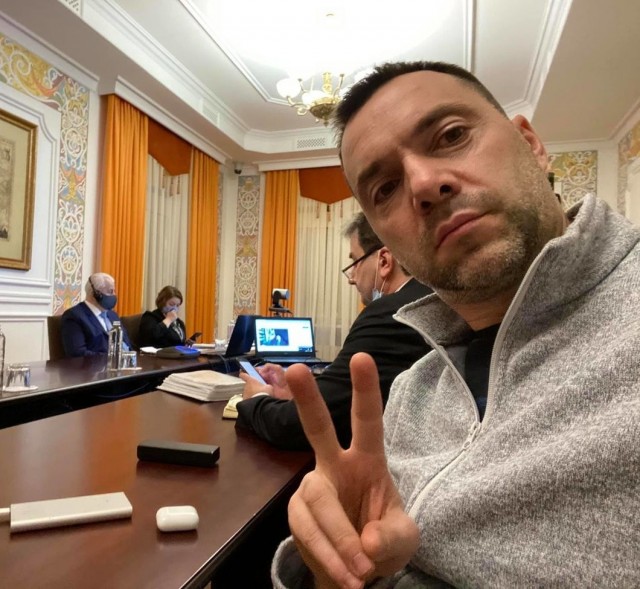 Редиска решила сдаться.