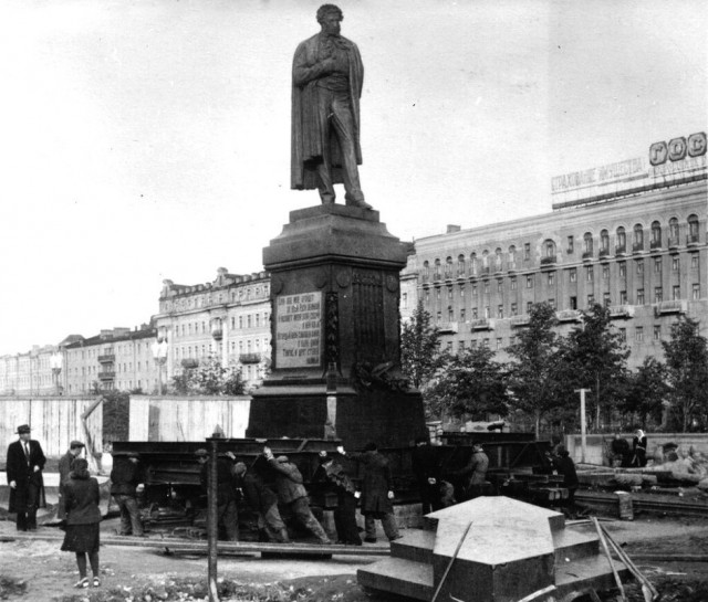 Москва и москвичи. Двадцатый век. 19.08.24