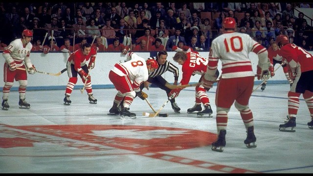 2 сентября 1972 года состоялся первый матч Суперсерии СССР — Канада, в котором сборная СССР одержала сенсационную победу