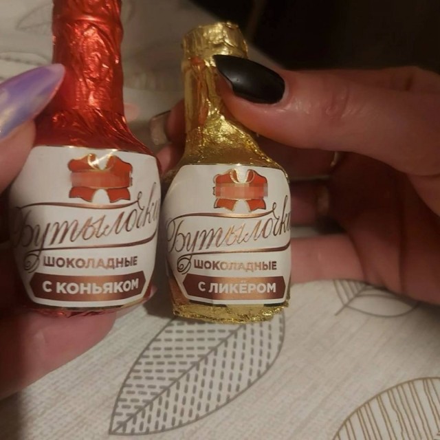 Школьники в России подсели на конфеты-рюмки с крепким алкоголем