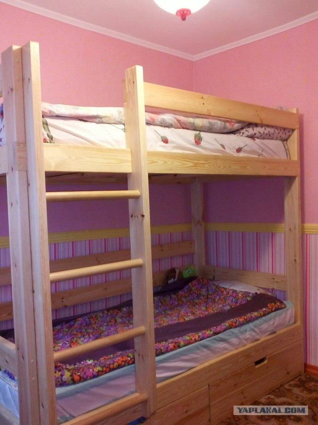 Двухъярусная кровать в детскую