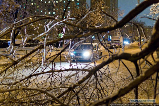 Лед на улицах Москвы