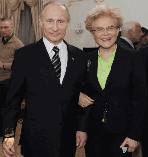 Команда празднует победу