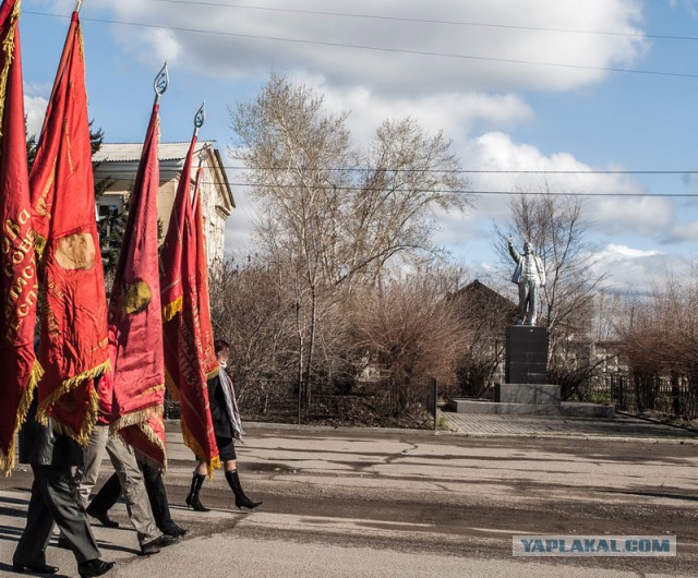 Памятники Ленину