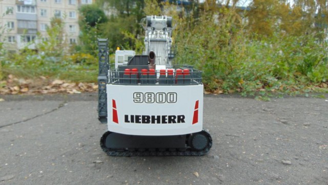 LIEBHERR R9800 Радиоуправляемая дилерская модель экскаватора в 50 масштабе