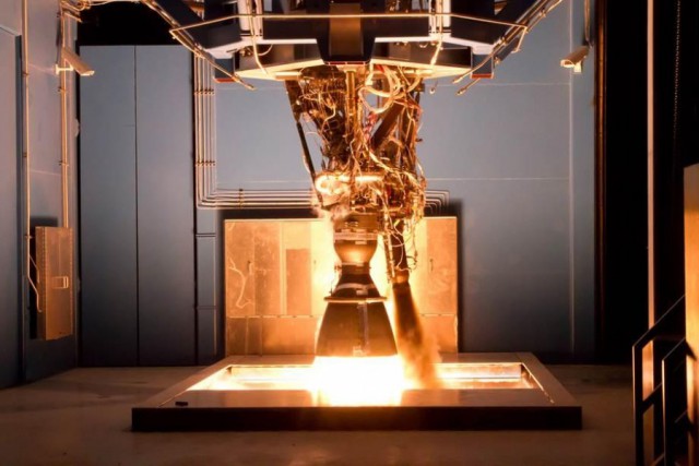 Новый двигатель для ракеты Falcon 9 взорвался во время испытаний