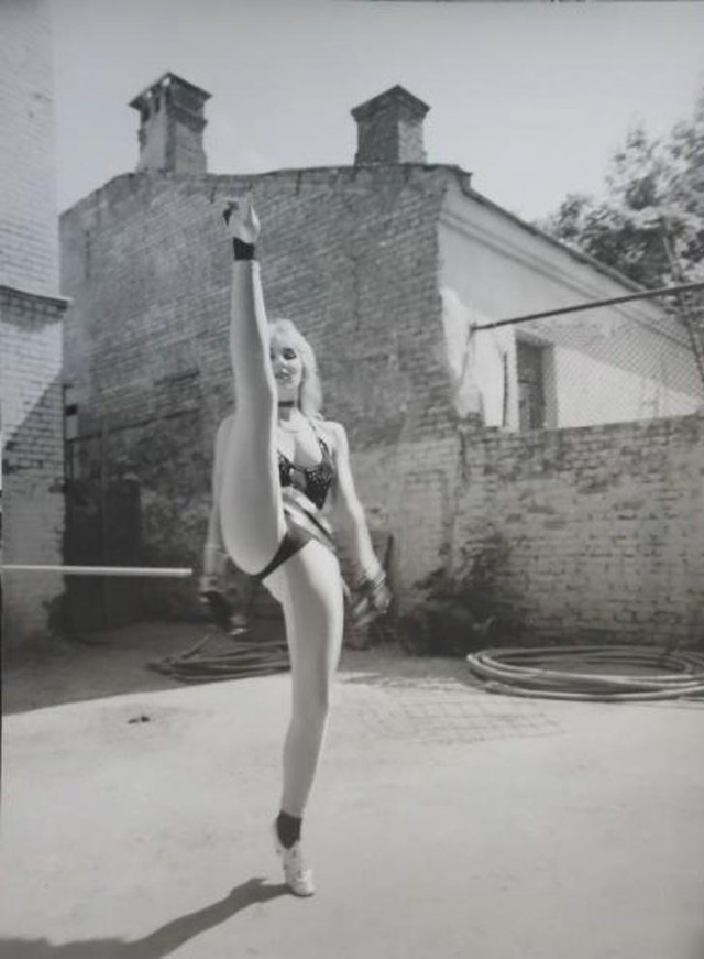 25 фотографий звёзд из 90-х, которые как нельзя лучше отражают атмосферу того времени