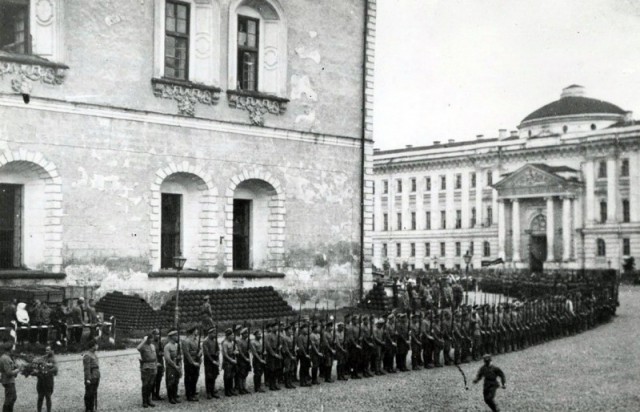 Почему латышских стрелков, охранявших Ленина, в 1937-м объявили шпионами