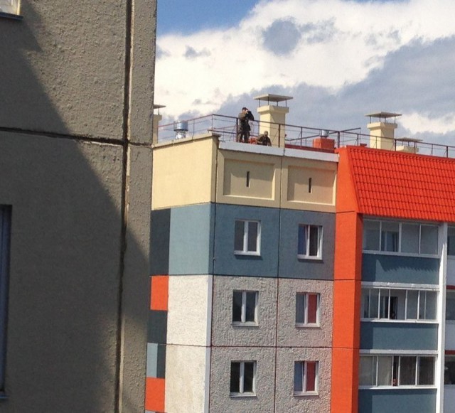 В Новокузнецке Медведева охраняли снайперы на крыше