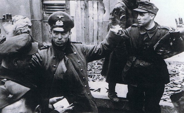 21 апреля 1945 года Советские войска вошли в Берлин