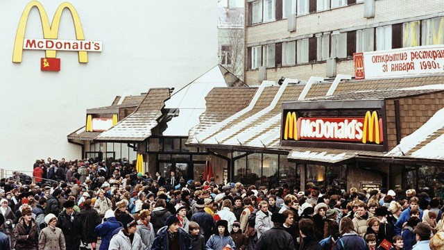 Первый торговый центр в Камеруне