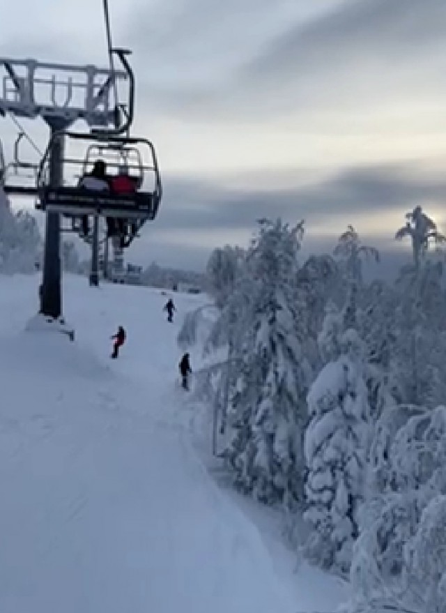 Не корона, не куркод, не казахи. Глянь на снежную сказку