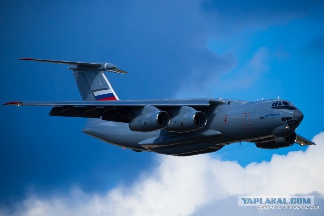 Как красят Ил-76МД-90А. Таймлапс