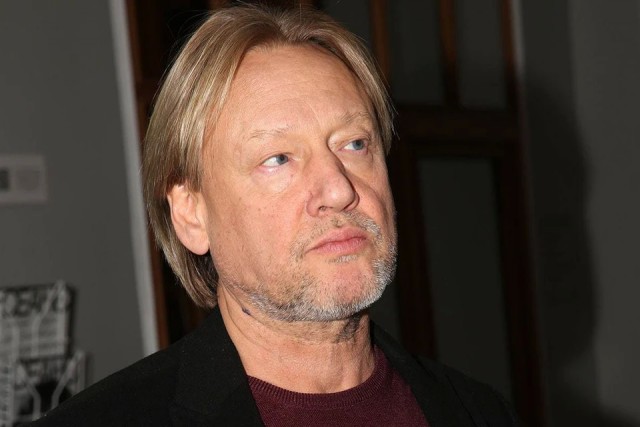 Дмитрий Харатьян пожаловался на тяжелую жизнь дочери в Швеции