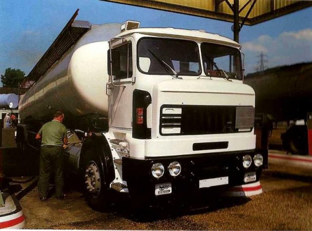 Игра на ЯПе: Угадай АВТО-9