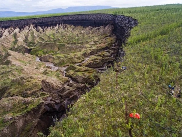 Гигантский сибирский кратер