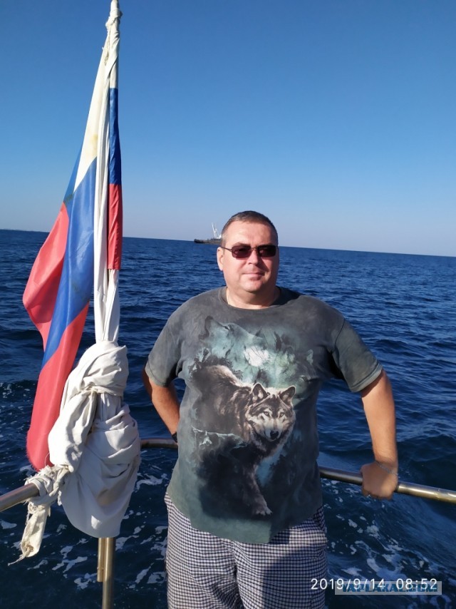 Поход на катере бухта Казачья (Севастополь) к мысу Тарханкут (Оленёвка) в сентябре 2019