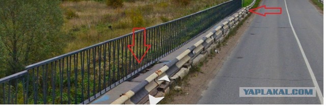 В Подмосковье рухнул автомобильный мост через реку Пахру