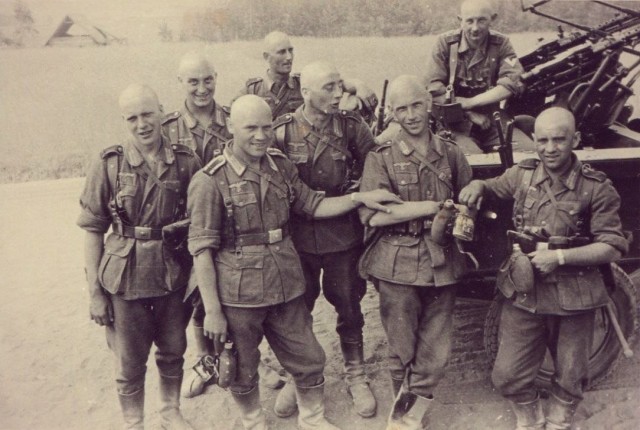 8 марта 1942