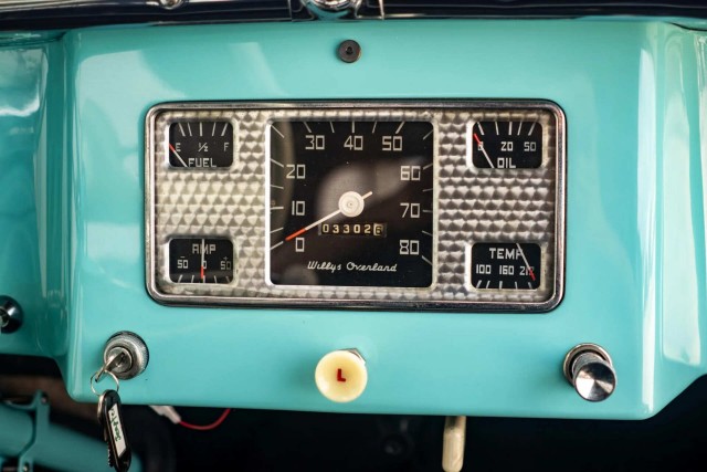 Willys Jeepster. Забавного автомобиля пост