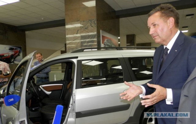 Руководство АвтоВАЗа пересядет на автомобили Lada