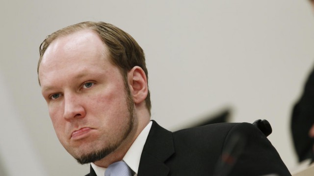 "Мирные" беженцы в Париже