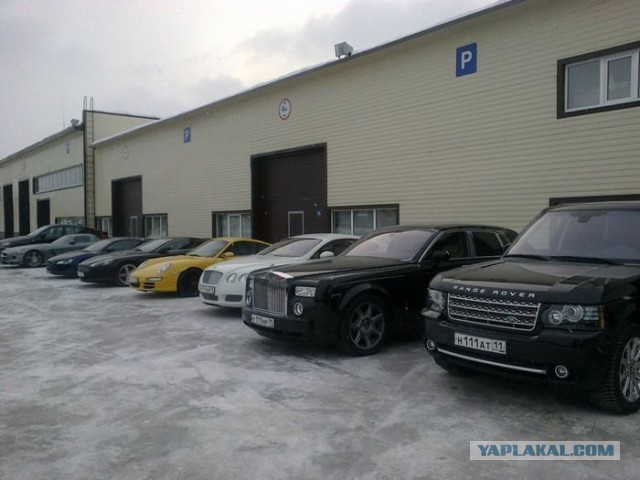 Уникальные авто в нашем дворе