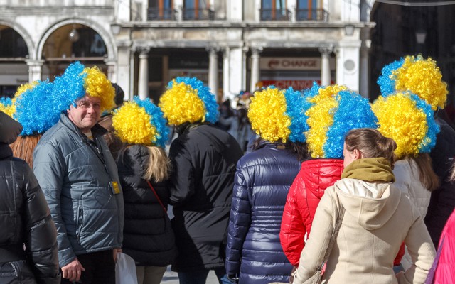 Украинским туристам в Венеции не понравилась акция "Бессмертный полк"